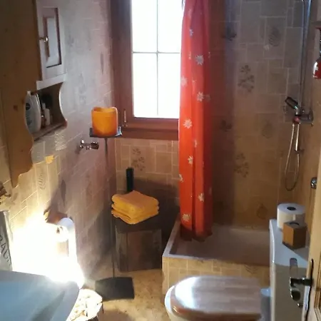 Chalet Chnorz Rooms Maison d'hôtes *